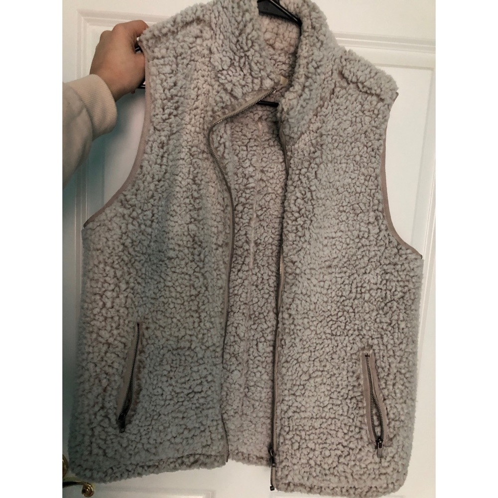 Francesca’s faux fur vest! NWOT